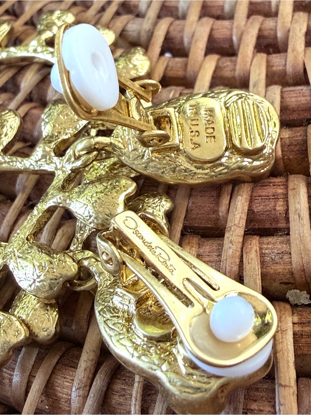 Oscar de la Renta MULTICOLORED GOLD Teardrop Hoop Earrings ⭐️ CLIP ON🩵💚💛🧡❤️🩷 - Picture 6 of 16
